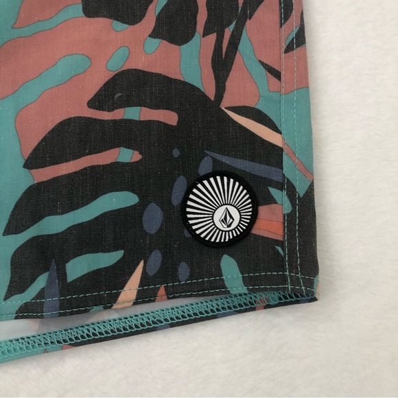 Volcom Stone Cinch Fly Turquoise Black Palm Floral Surf Swim Board Short Men 34 - Picture 6 of 9
